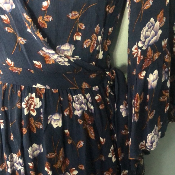 American Eagle outfitters flower dress - Picture 4 of 6
